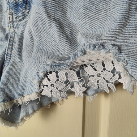 Wild Fable Lace Insert High Rise Jean Shorts - Picture 7 of 9